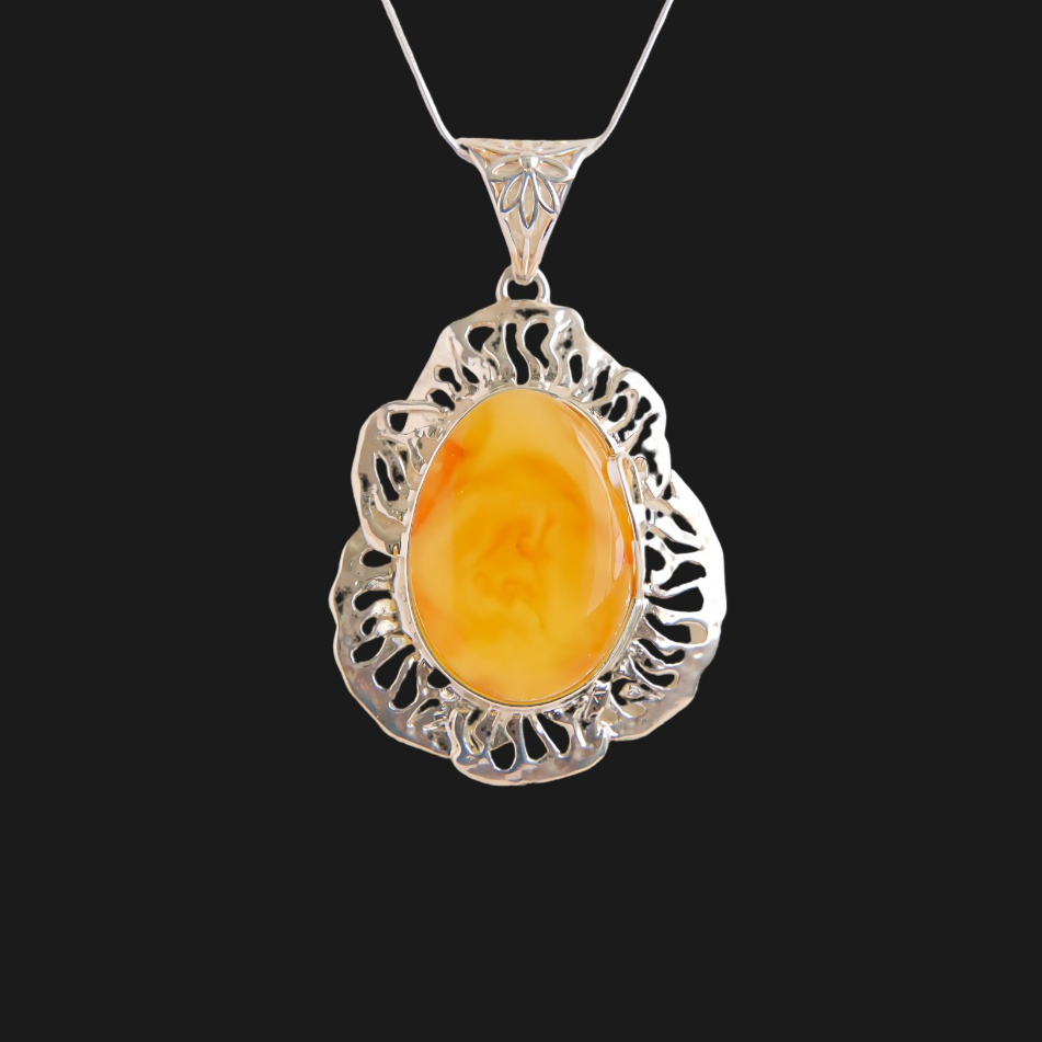 Handmade Natural Baltic Honey Amber Pendant Necklace in 925 Sterling Silver