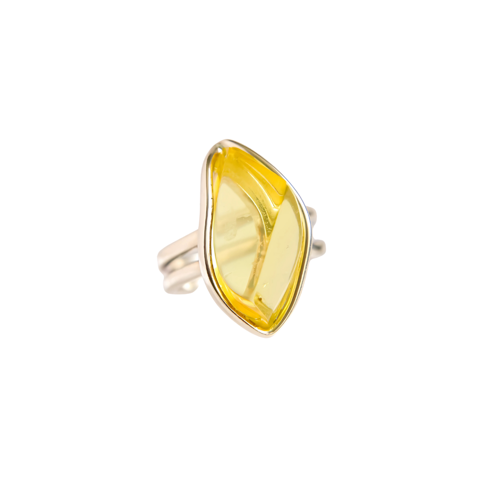 Baltic Lemon Amber Ring in 925 Sterling Silver