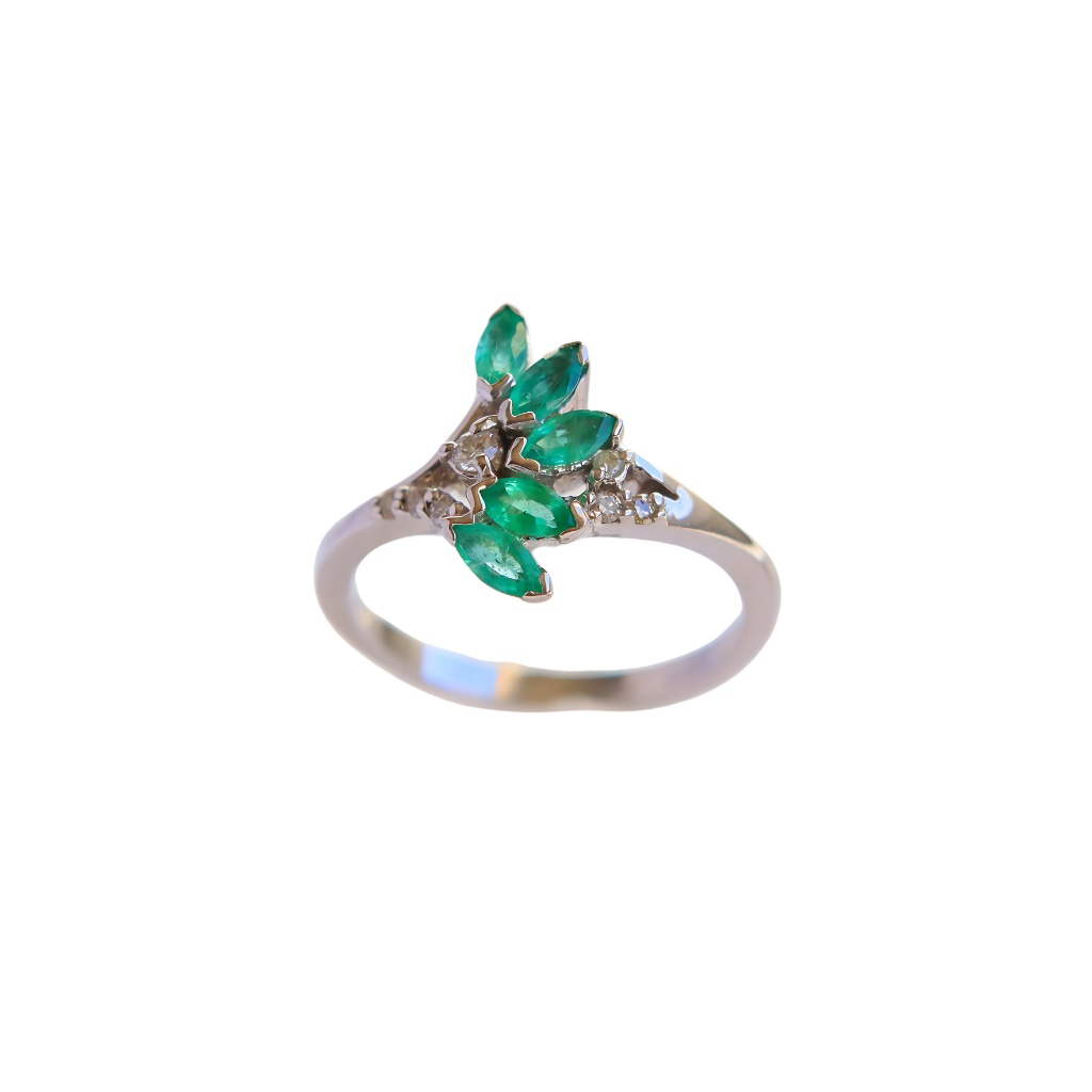 natural emerald gemstone