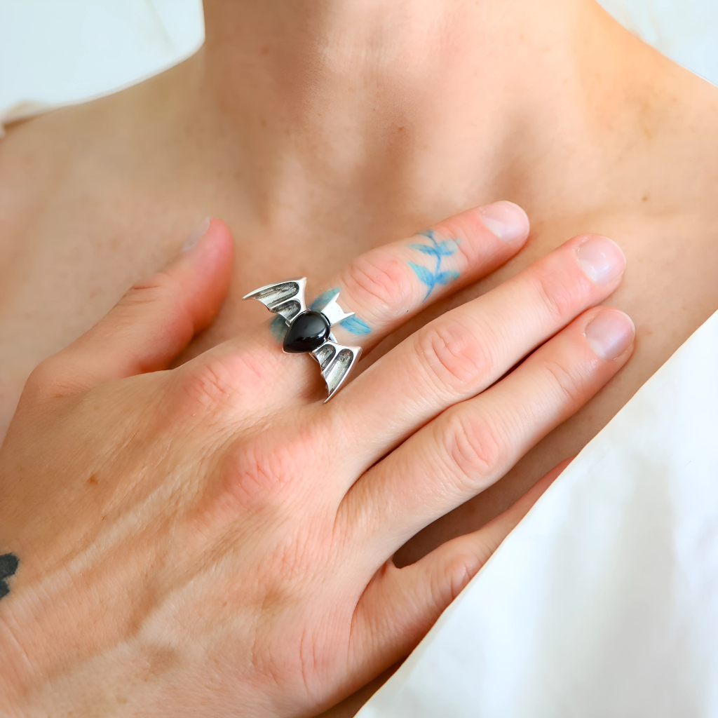 Amber Bat Ring – Baltic Cherry Amber Gothic Sterling Silver Jewelry