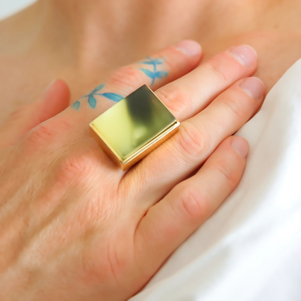 Green amber cocktail ring
