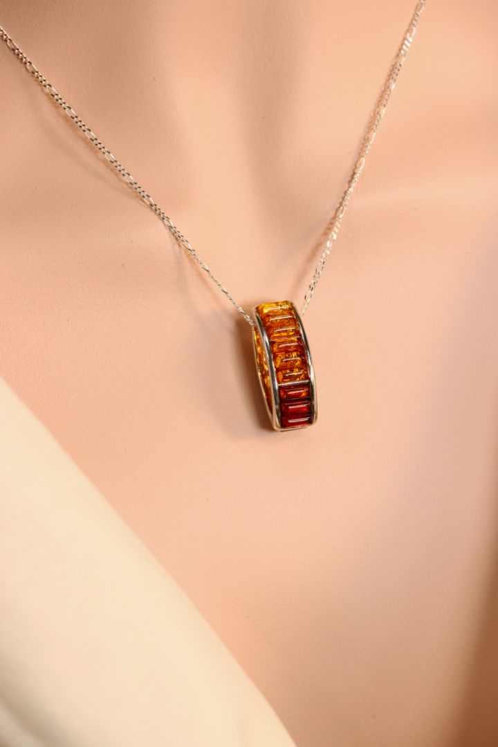 Natural Baltic Lithuanian Amber Rainbow Pendant Necklace in 925 Sterling Silver