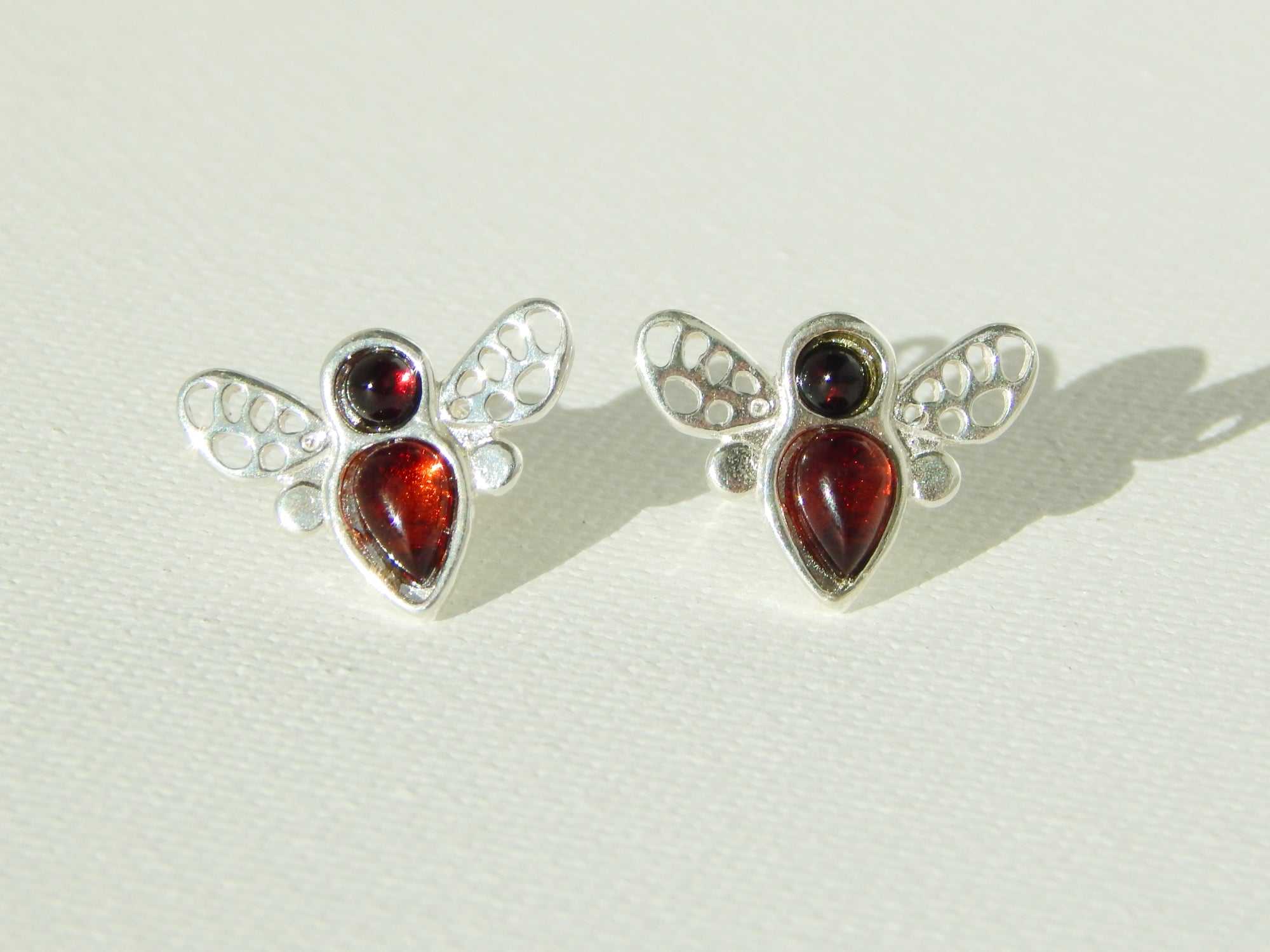 Natural Baltic Cherry Amber Tiny Bumble Bee Stud Earrings