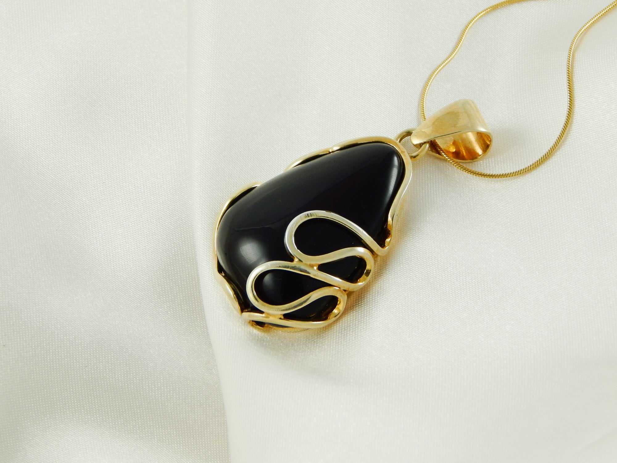 black cherry 14k gold necklace