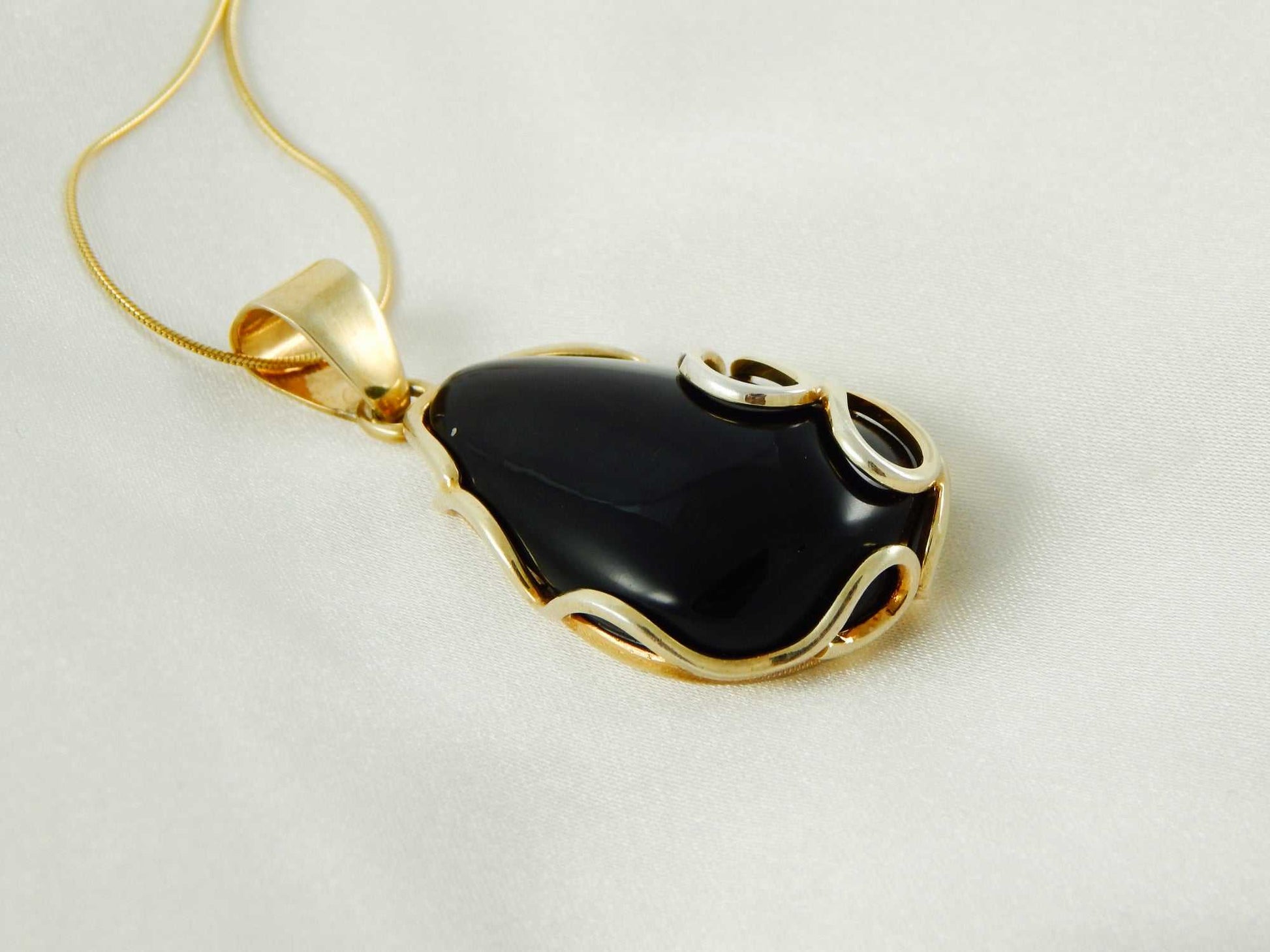 black cherry genuine amber