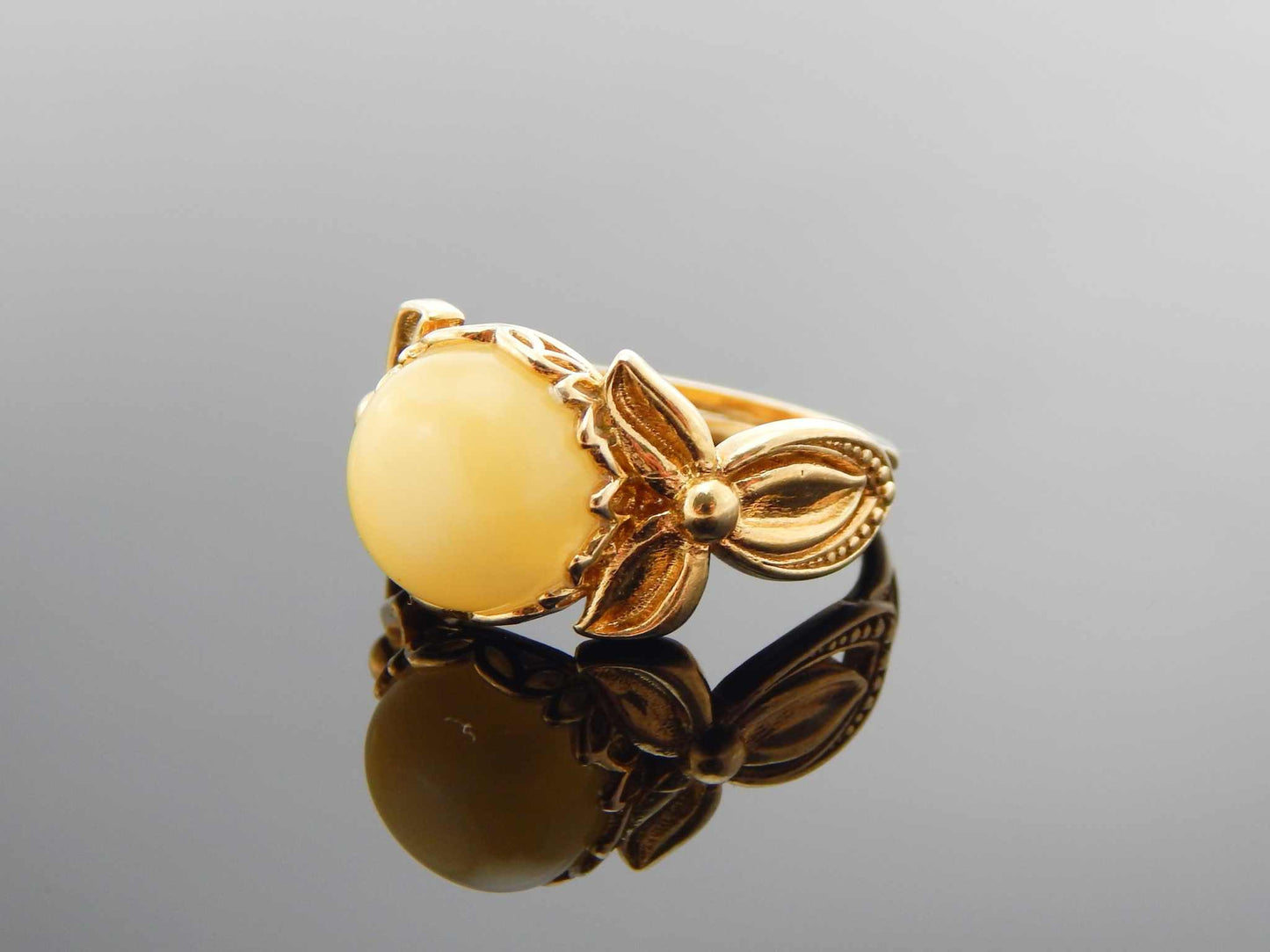 Natural Baltic Butterscotch Amber Royal Flower Adjustable Ring in 14k Gold Plated s925