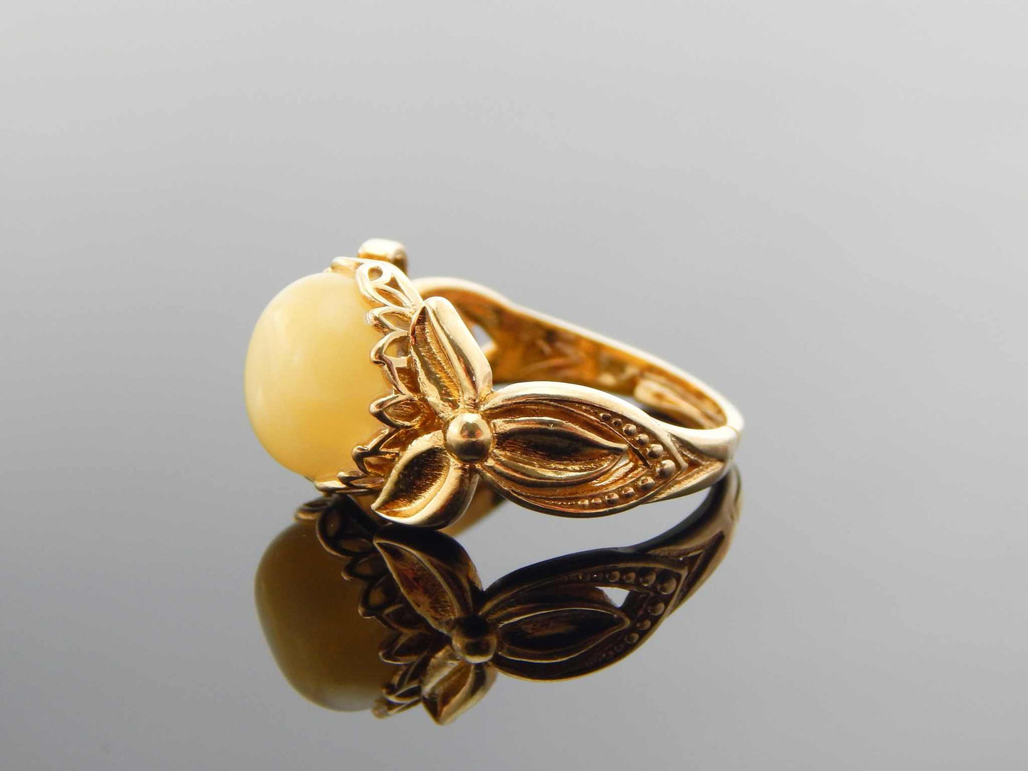 Natural Baltic Butterscotch Amber Royal Flower Adjustable Ring in 14k Gold Plated s925