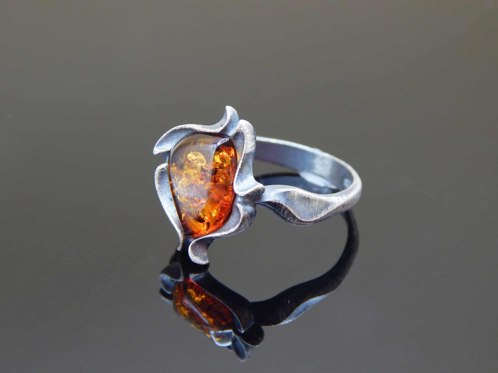 Natural Baltic Cognac Amber Viking Ring in 925 Sterling Silver