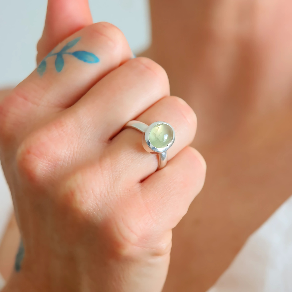 side view green amethyst ring