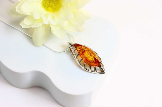 Natural Baltic Cognac Amber Modern-Chic Necklace in 925 Sterling Silver