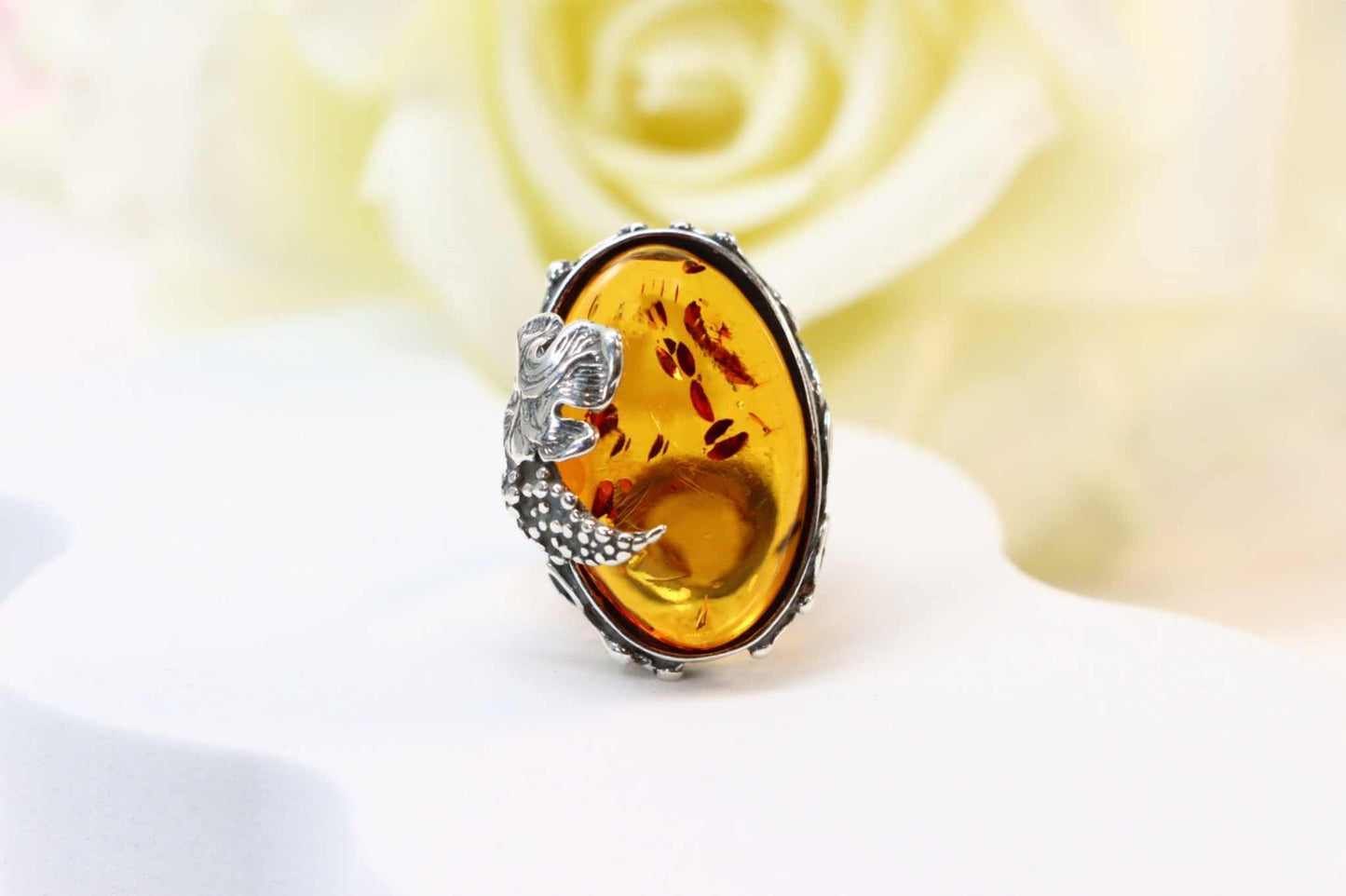 Natural Baltic Cognac Amber Grape Leaf Statement Ring in 925 Sterling Silver