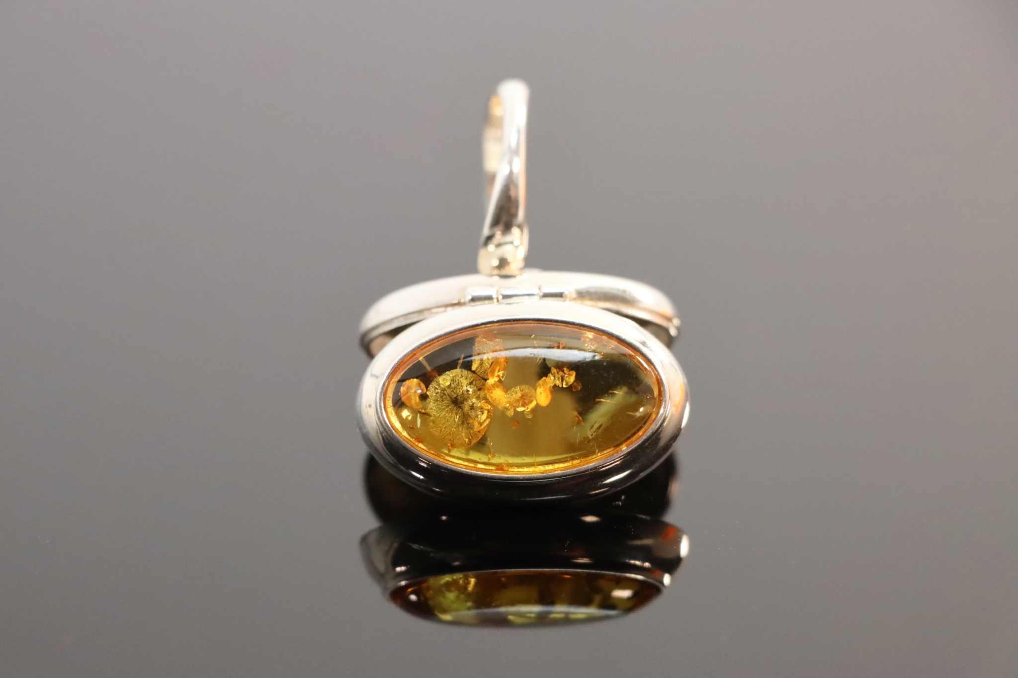 Natural Baltic Lemon Amber Adjustable Poison Ring in 925 Sterling Silver