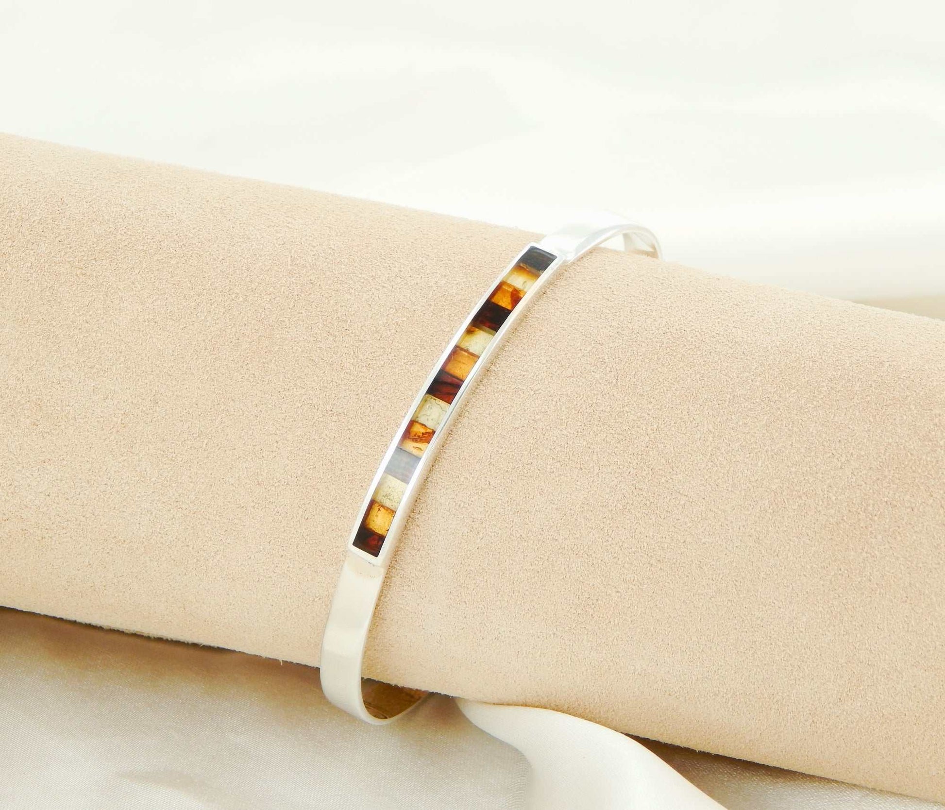 Natural Baltic Amber Minimalist Cuff Bracelet in 925 Sterling Silver - Jūratė Amber