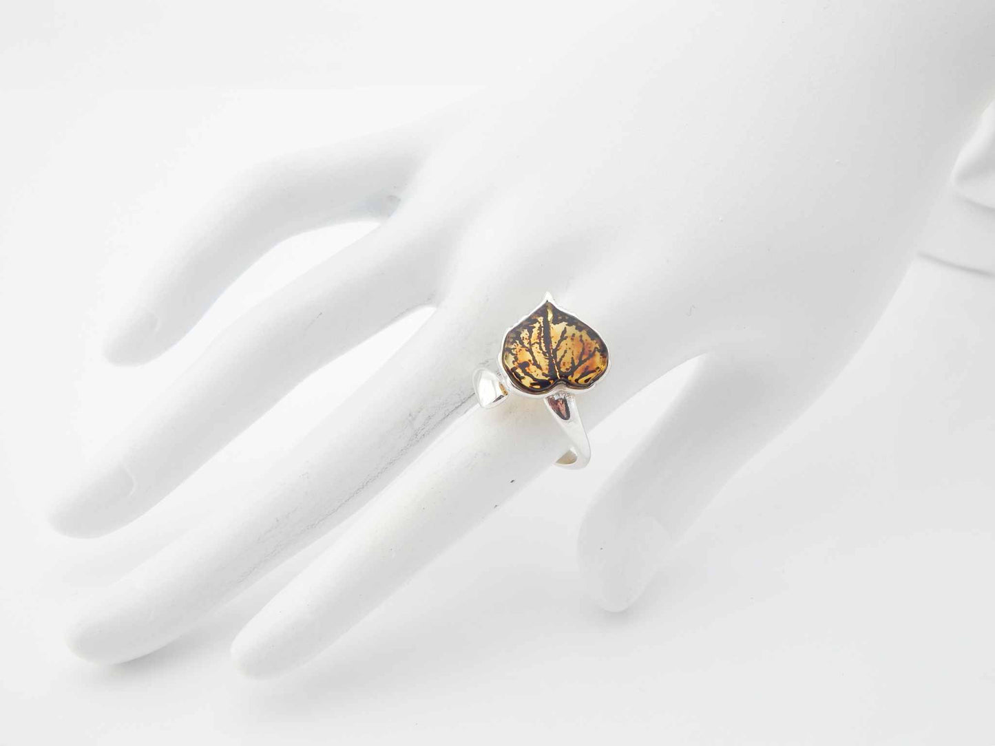 Natural Baltic Citrine Amber Laser Cut Oak Leaf Adjustable Ring - Jūratė Amber