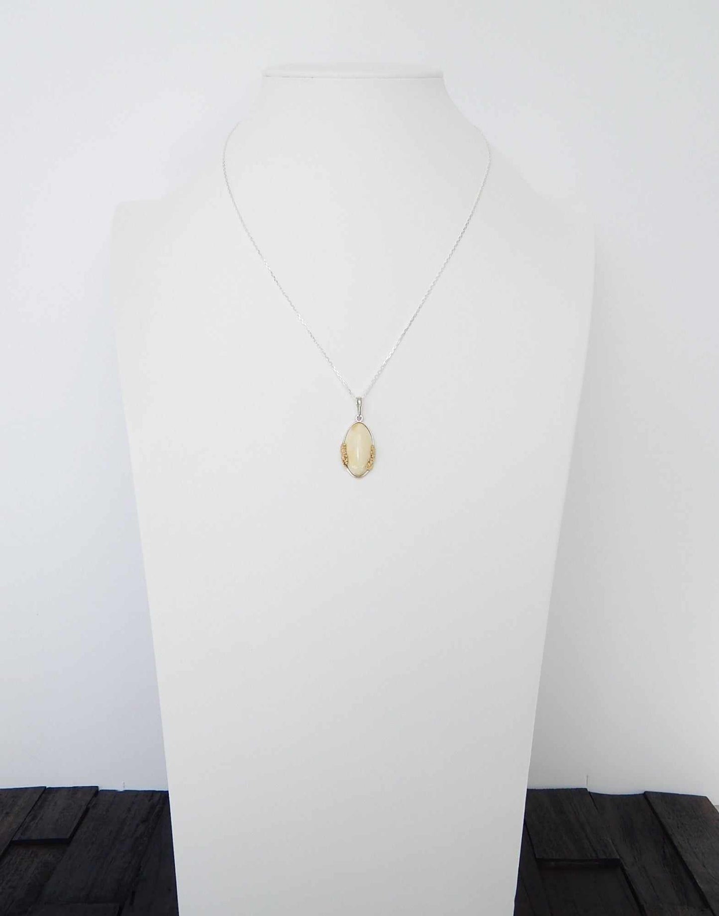 Natural Baltic White Amber 14K Gold Plated Grape Leaf Design Necklace - Jūratė Amber