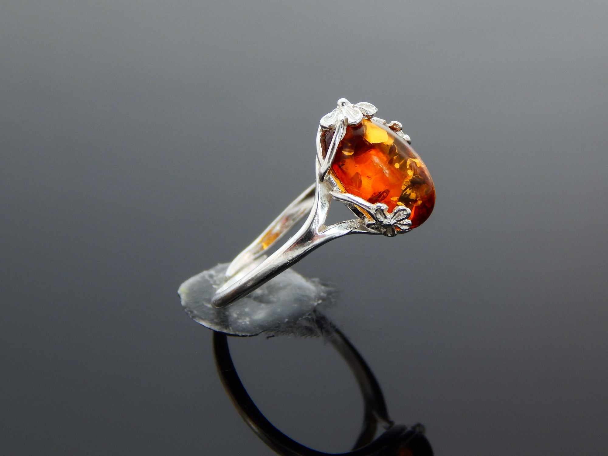 Natural Baltic Cognac Amber Tiny Flower Adjustable Ring